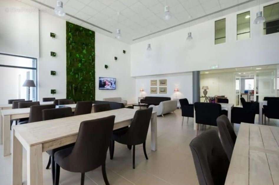 INVESTISSEMENT LOCATIF  NEVERS  Résidence Séniors du Parc - 6,81% de rentabilité - photo 4