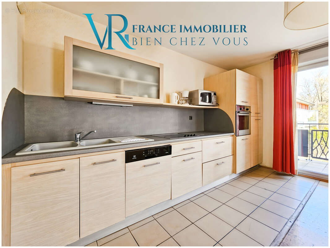 Duplex t5 meublé 108m2 avec terrasse & parking - photo 4