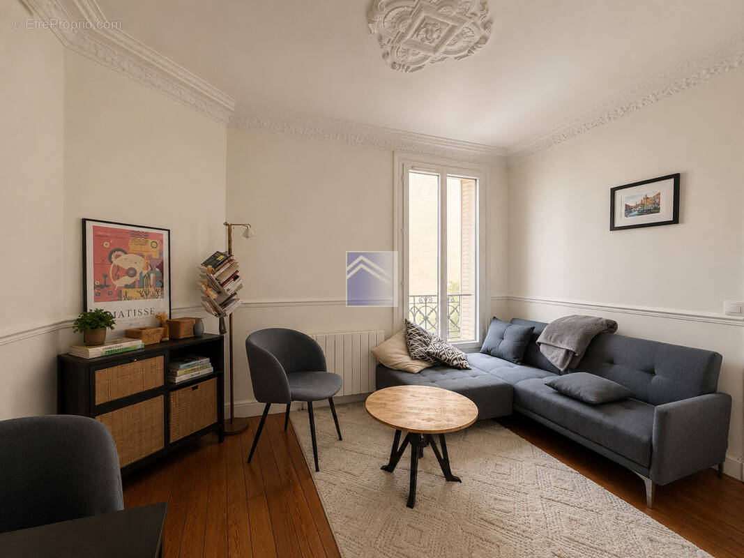 Appartement à COURBEVOIE