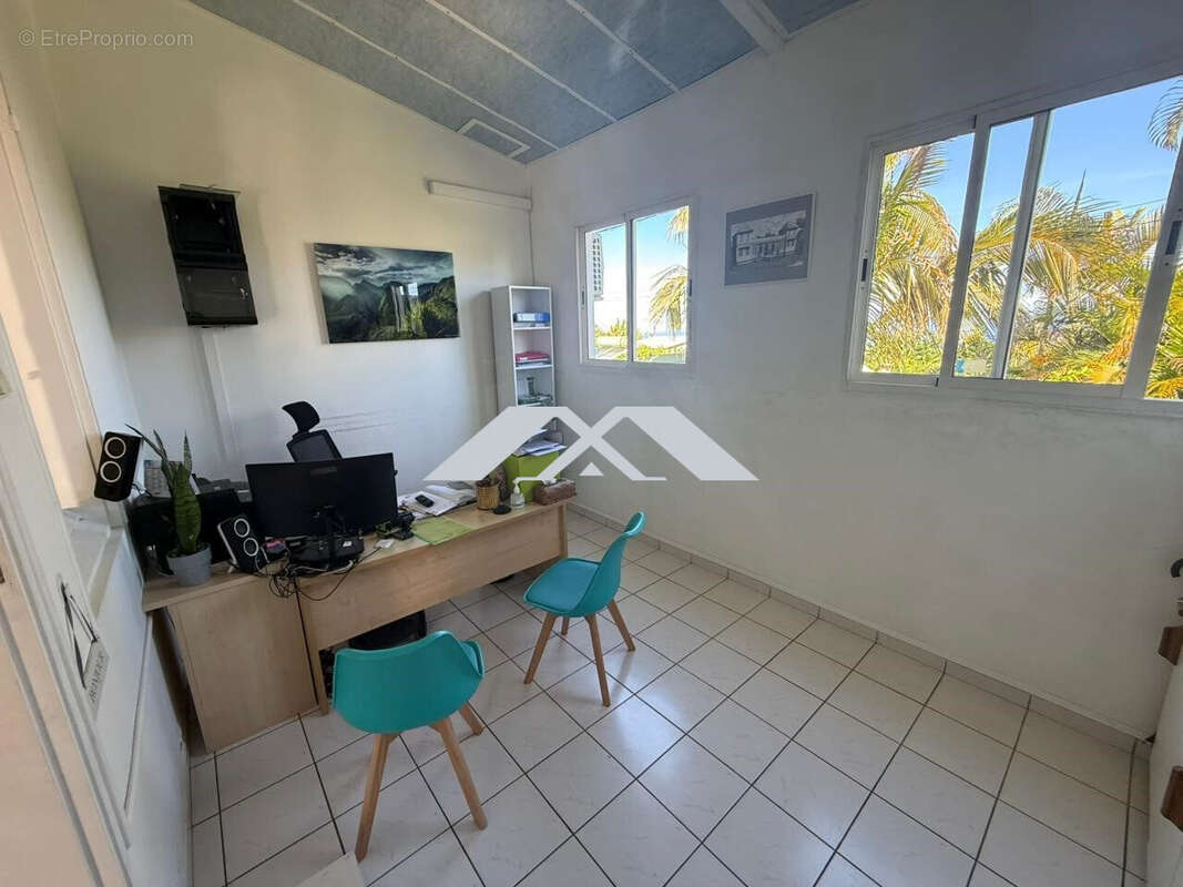 Appartement 139 m² à Saint-Joseph  - photo 3