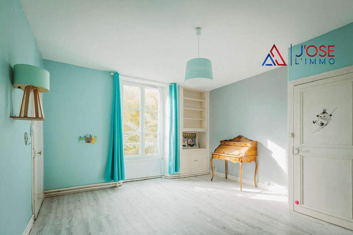 Chacun son espace - Maison à MONTMORILLON