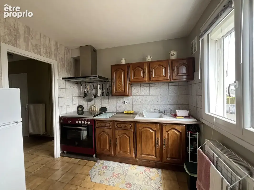 Maison familiale avec jardin, garage et sous-sol - photo 4