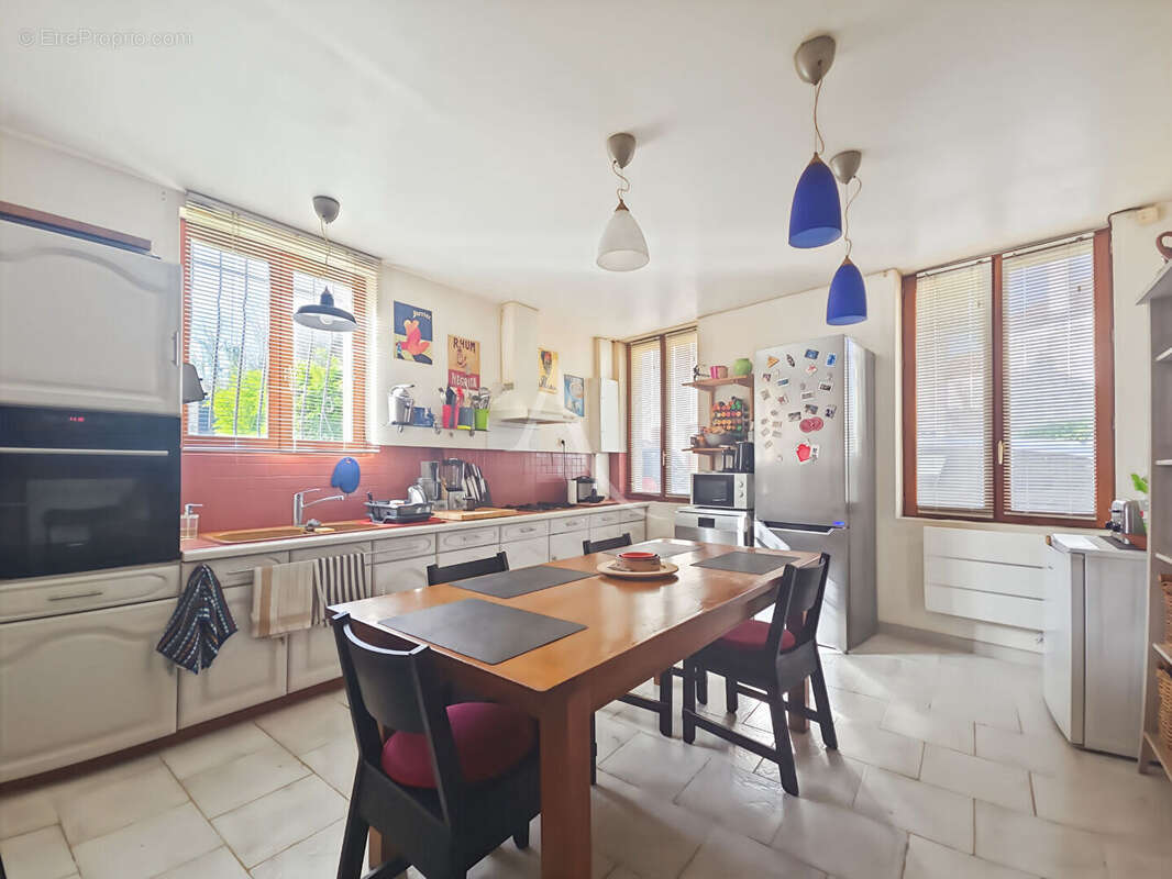 Maison à OINVILLE-SUR-MONTCIENT