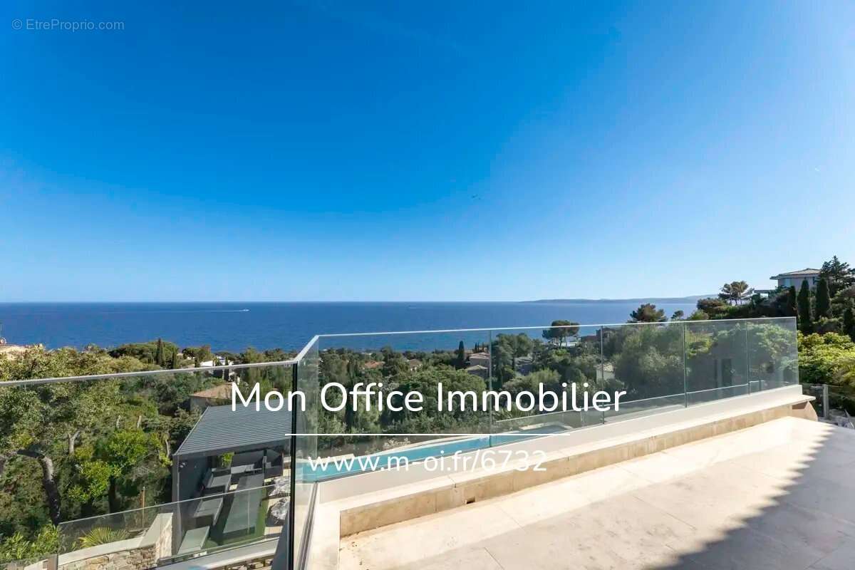 Référence : 6732-JDO - Villa d’exception avec vue mer panoramique aux Issambres - photo 9