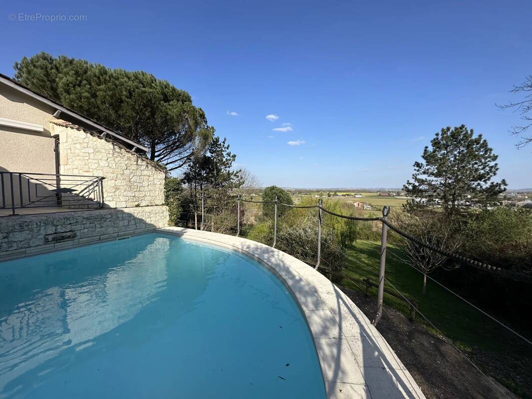 Maison à LE MAS-D'AGENAIS