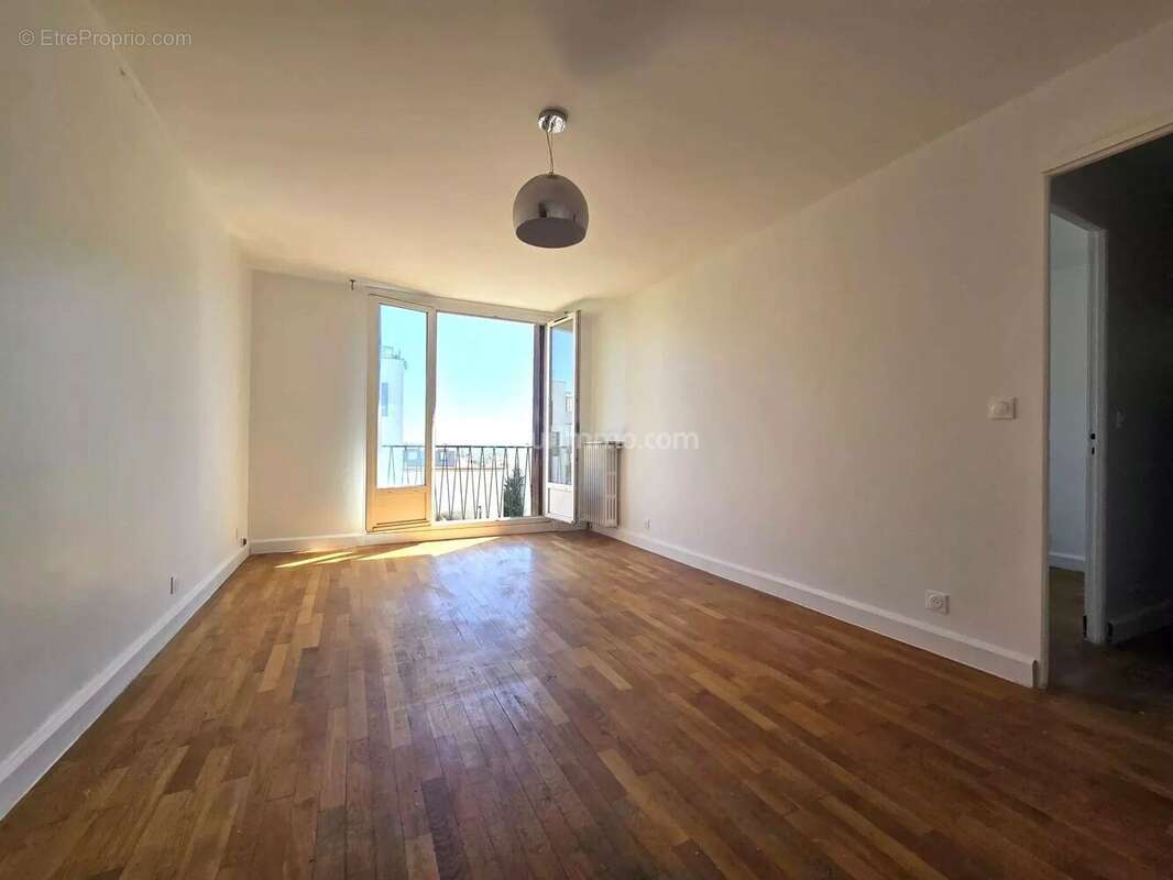 Appartement à NOGENT-SUR-MARNE