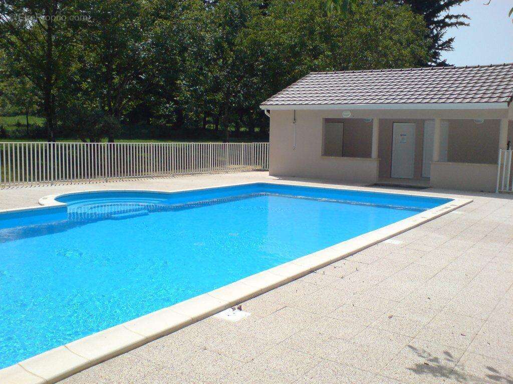 Appartement à PAZAYAC