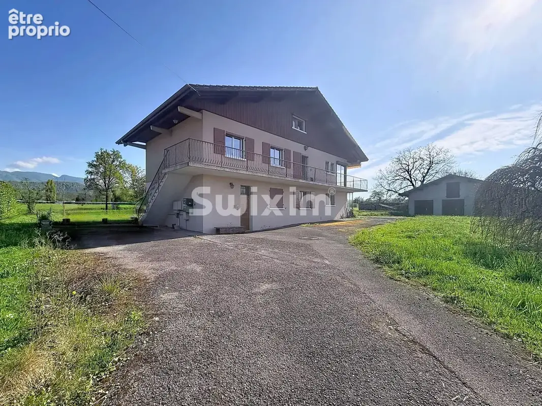 Maison 8 pièces avec vue lac et montagnes – Fort potentiel - photo 3