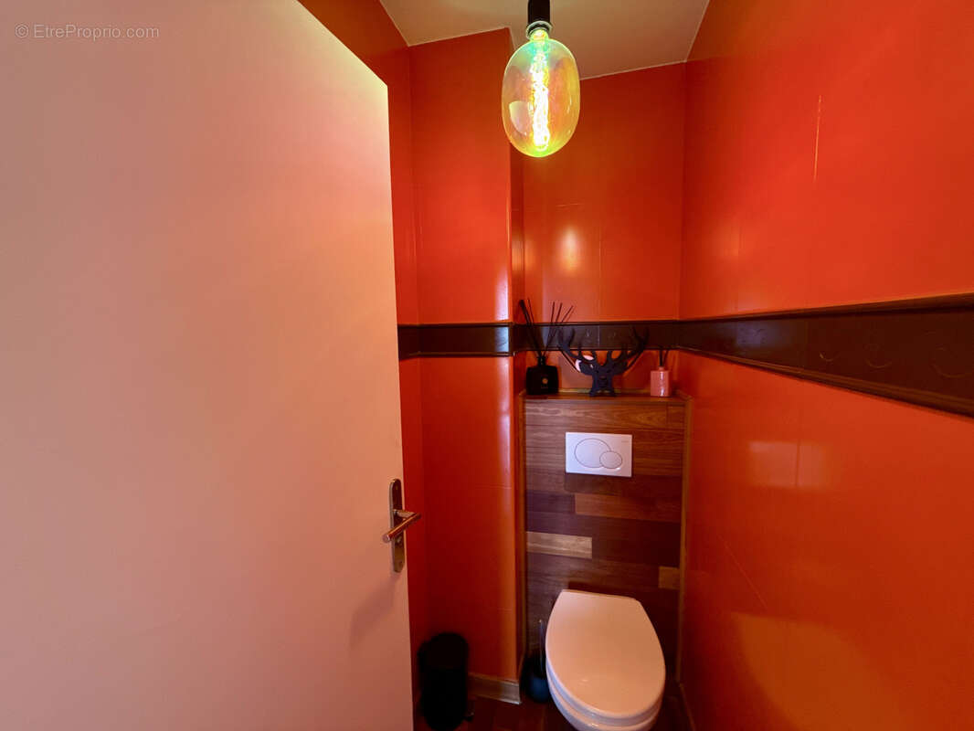 Appartement à CHARENTON-LE-PONT