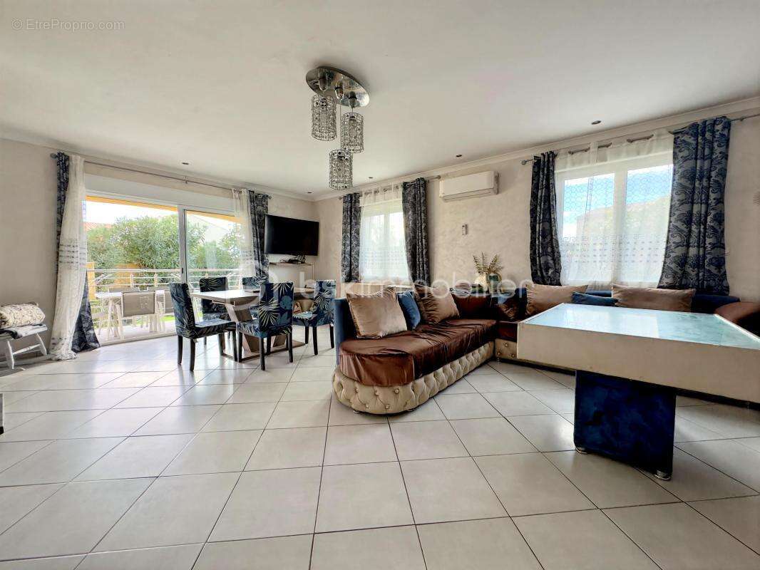 Maison à SAINT-GILLES