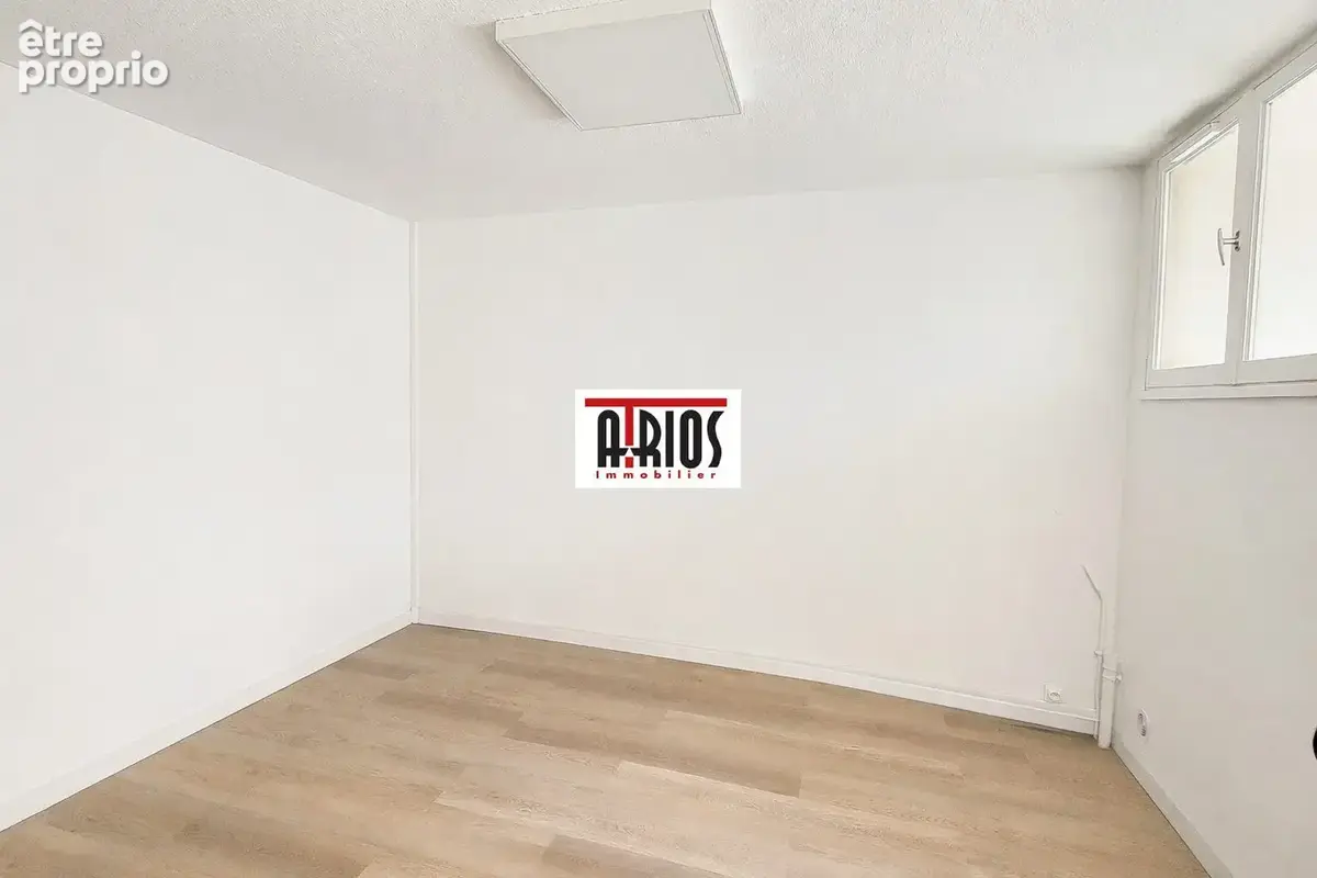 Commerce 58 m² à vendre à Toulon (83000) - photo 9