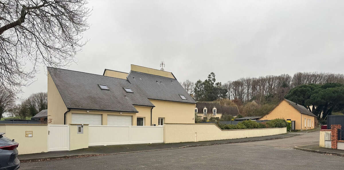 Maison à SAINT-SATURNIN
