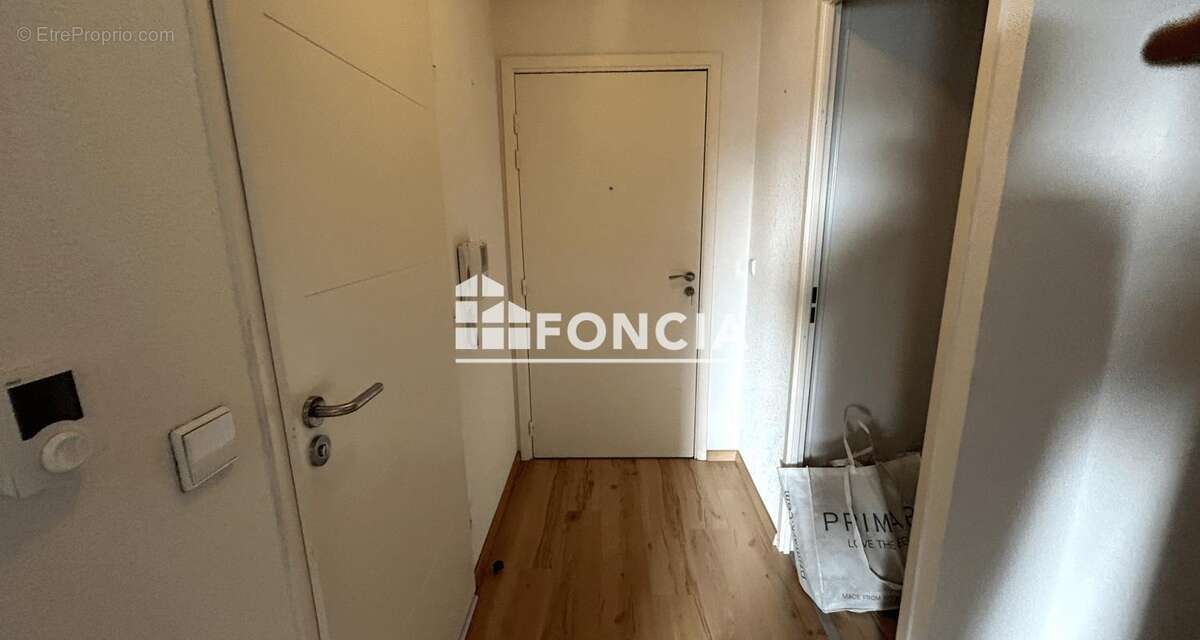 Appartement t3 avec 2 places de parking - photo 7