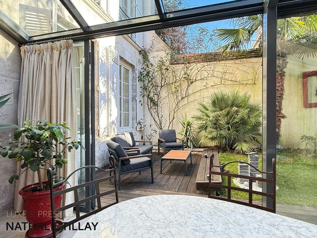 Hotel particulier de 1850 ,  à vendre ,  jardin et garage,  Orleans cathédrale - photo 10