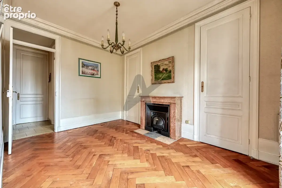 Lyon 7 - Jean-Macé: Un appartement T2 de 52m2 en étage élevé avec vue dégagée. - photo 3