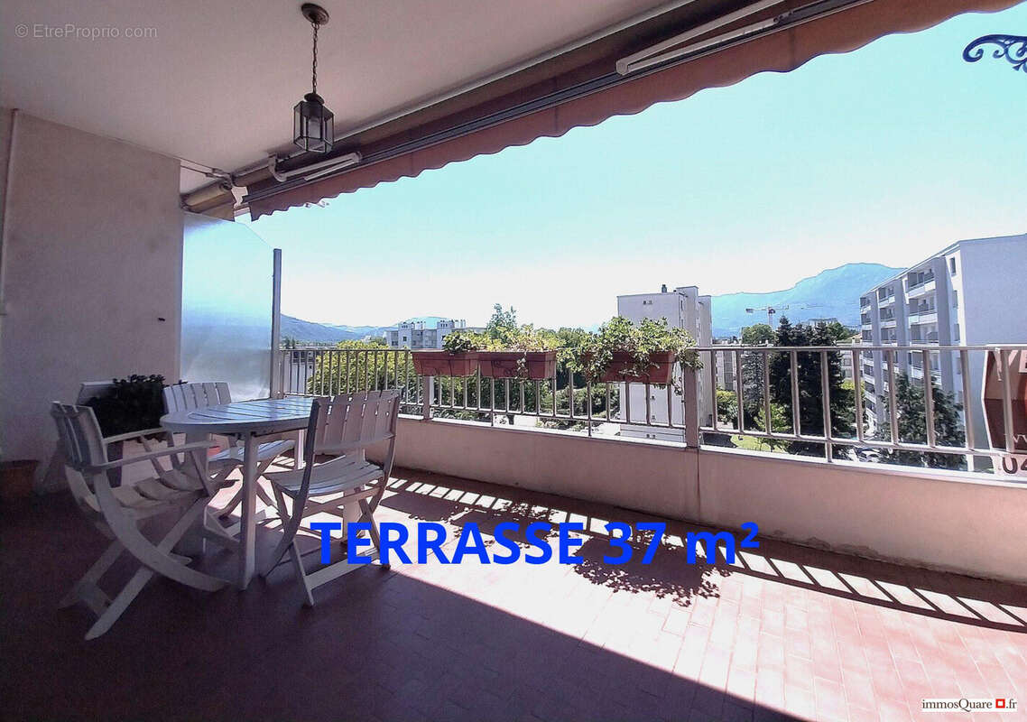 Appartement à MEYLAN