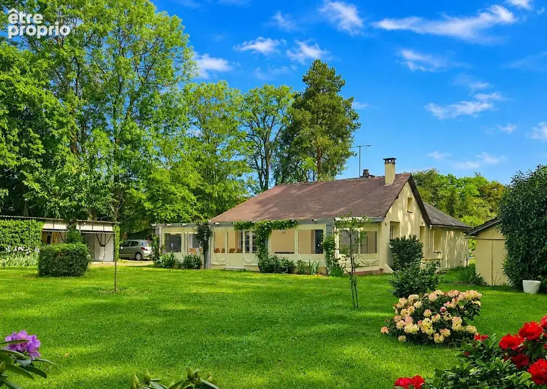 Maison à FONTAINE-SOUS-JOUY