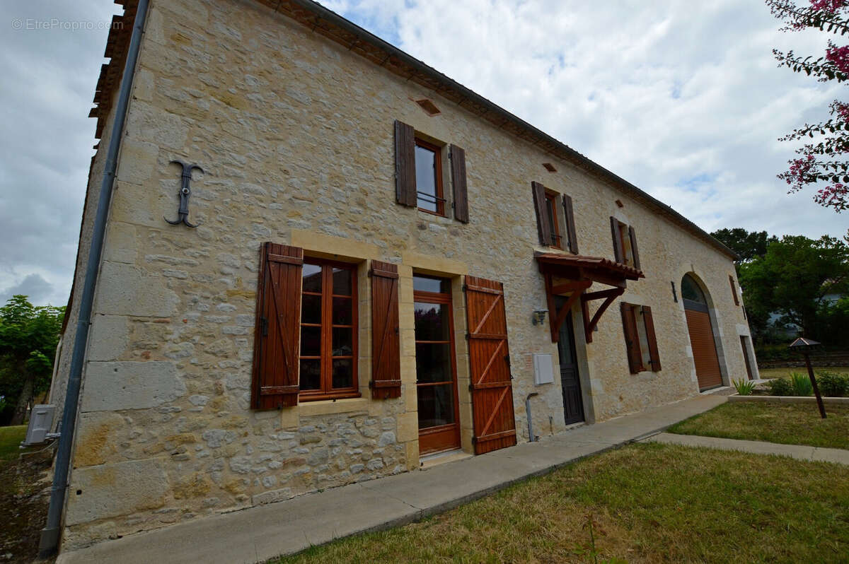Maison à LANDERROUAT