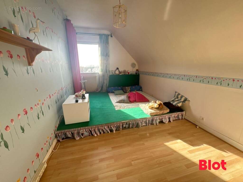 Maison à VERN-SUR-SEICHE