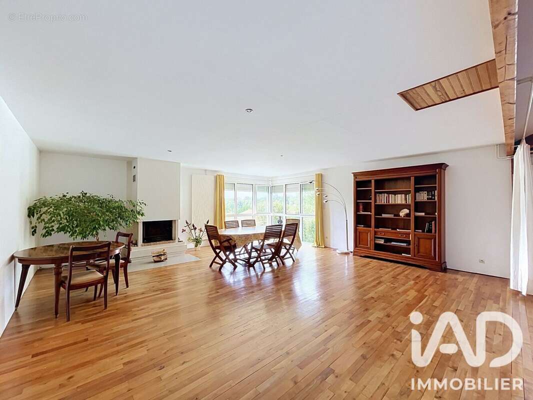 Maison 240 m² à Cours  - photo 9