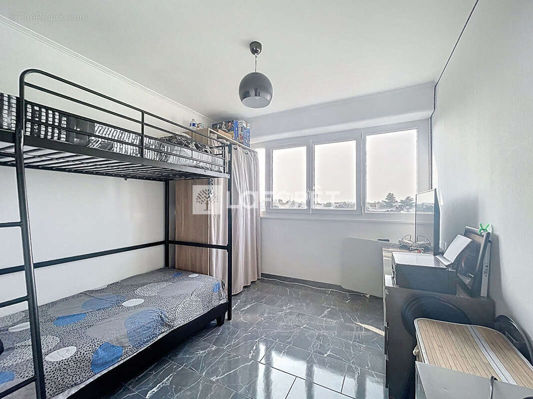 Appartement à RILLIEUX-LA-PAPE