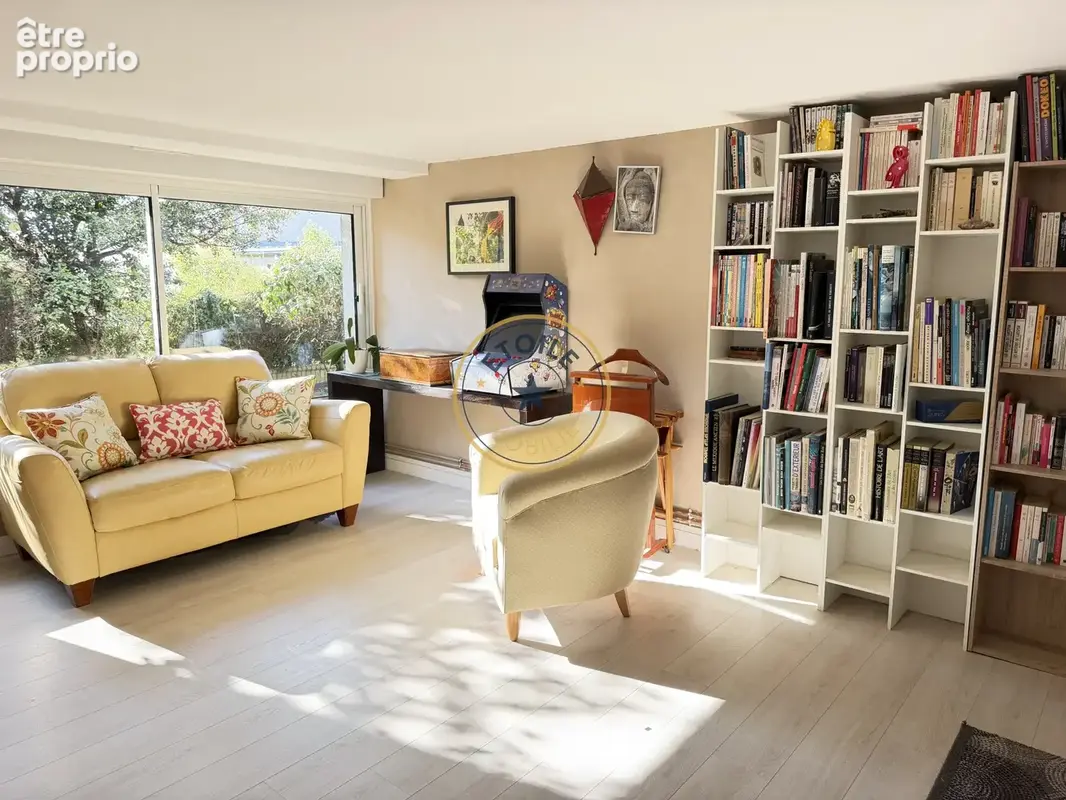 Maison rénovée de 178m2, 5 chambres à Avrillé, Bois du Roy - photo 4