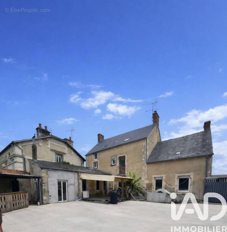 Photo 1 - Maison à PRUNIERS