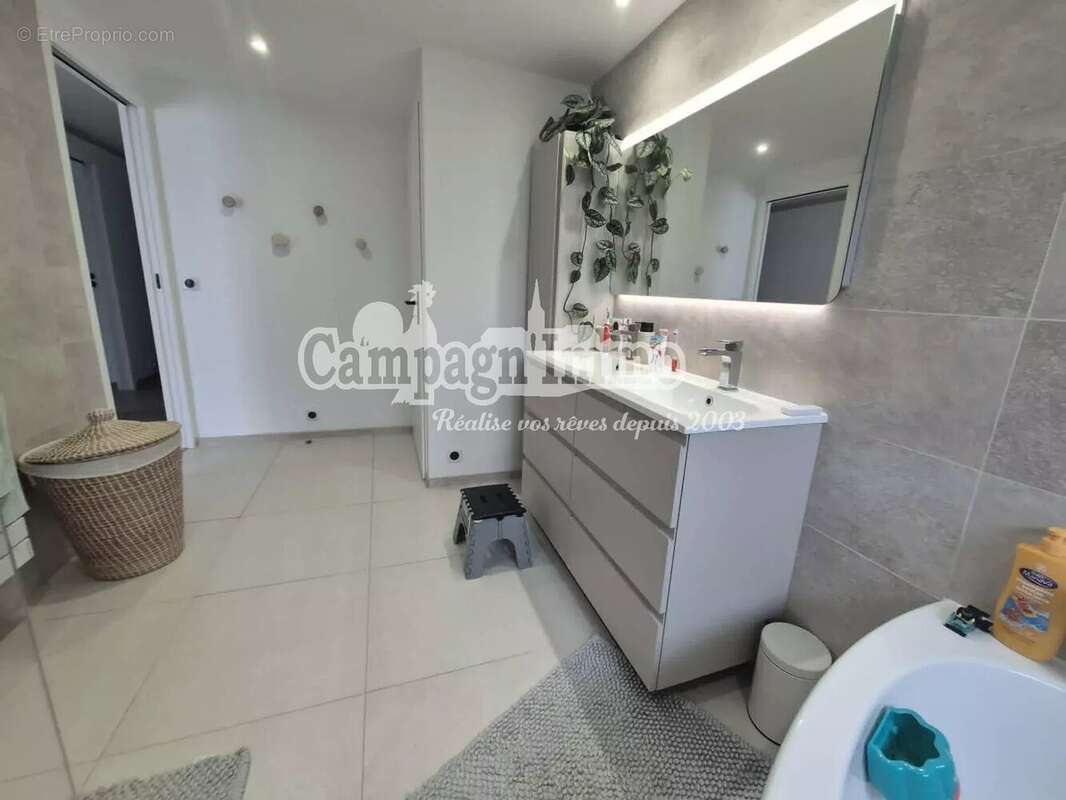 Maison 132 m² à Pontcharra-Sur-Turdine  - photo 8