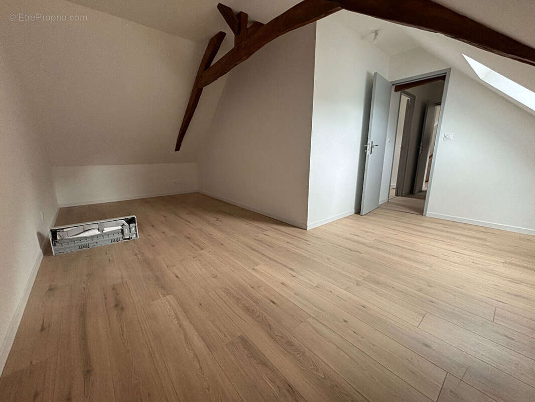 Maison Tupigny 4 pièce(s) 100 m2 - photo 7