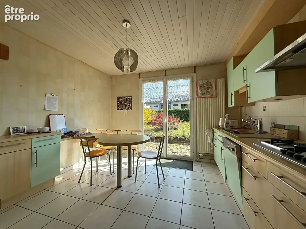 Maison  6 pièce(s) 144 m2 - LE BOURGET DU LAC - photo 8