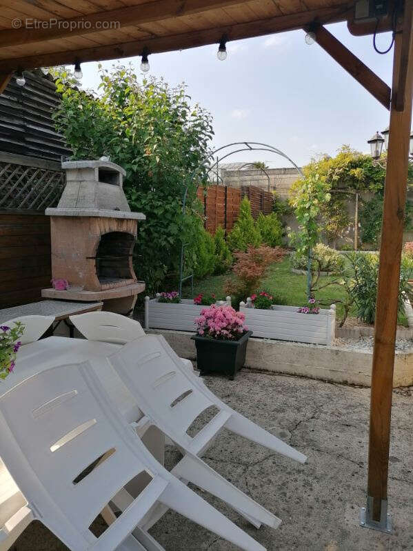 Appartement à THIAIS