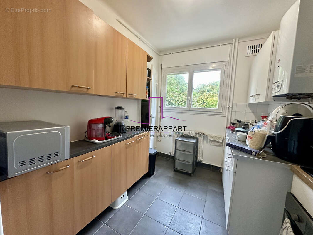 Appartement à SARTROUVILLE