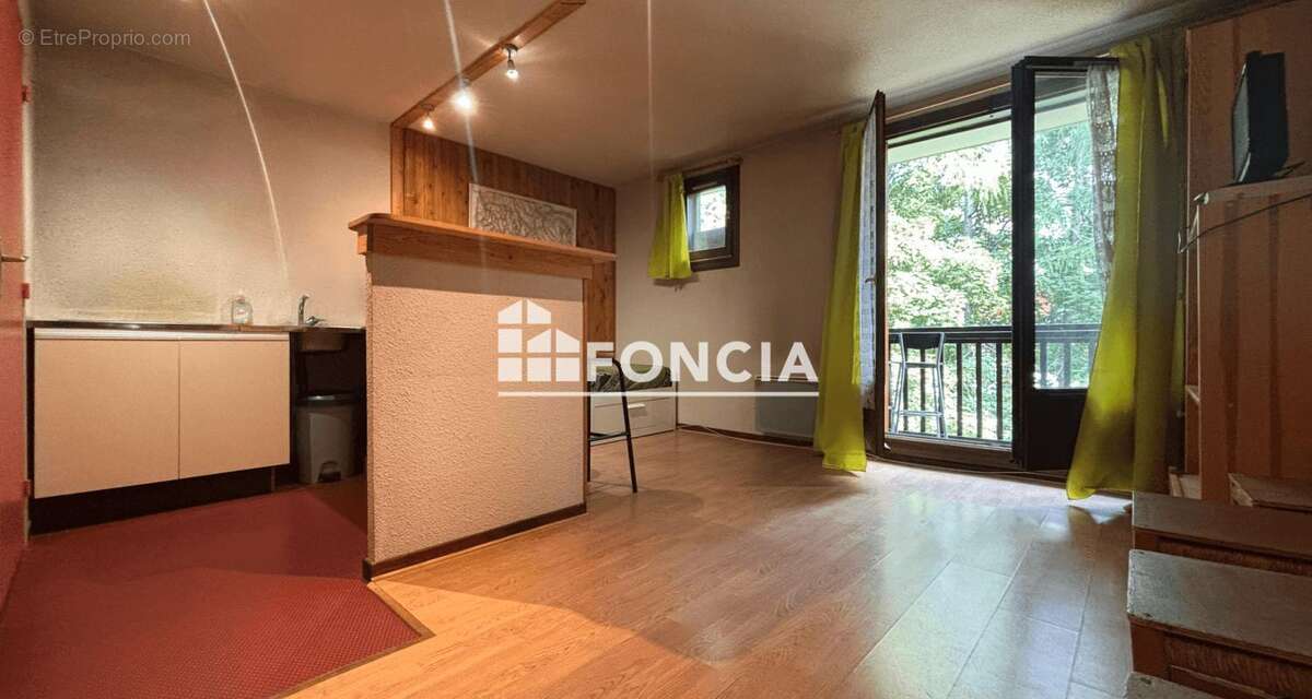 Appartement à LA SALLE-LES-ALPES