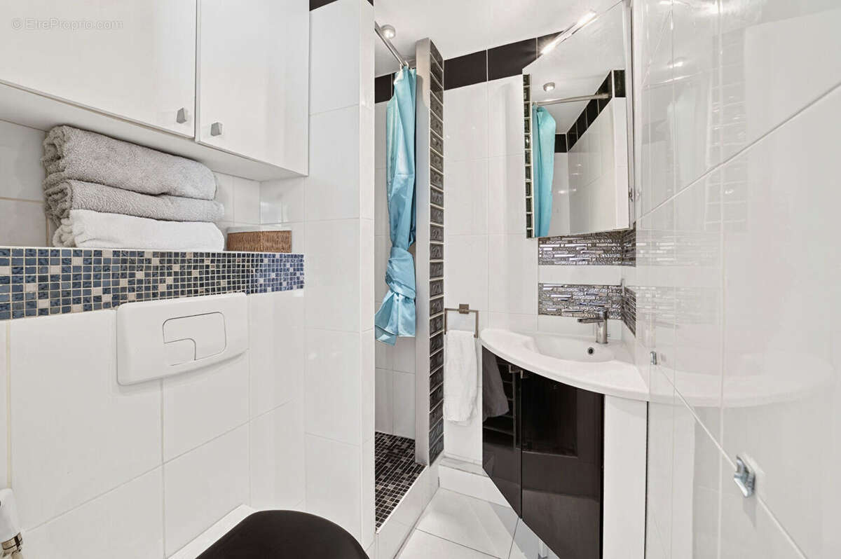 Appartement à PARIS-12E