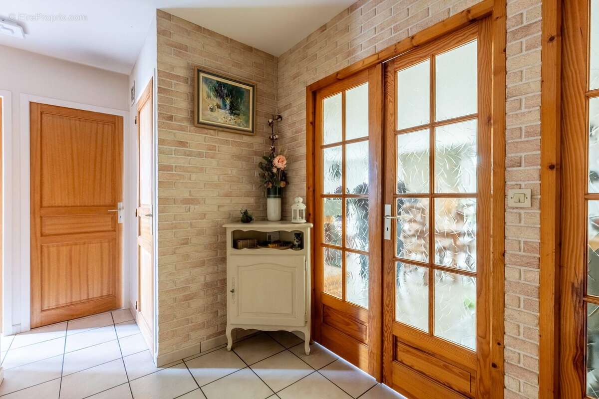 Maison à SAINT-BEAUZIRE