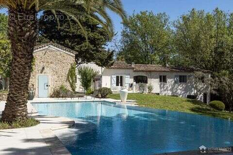 Maison à VALBONNE