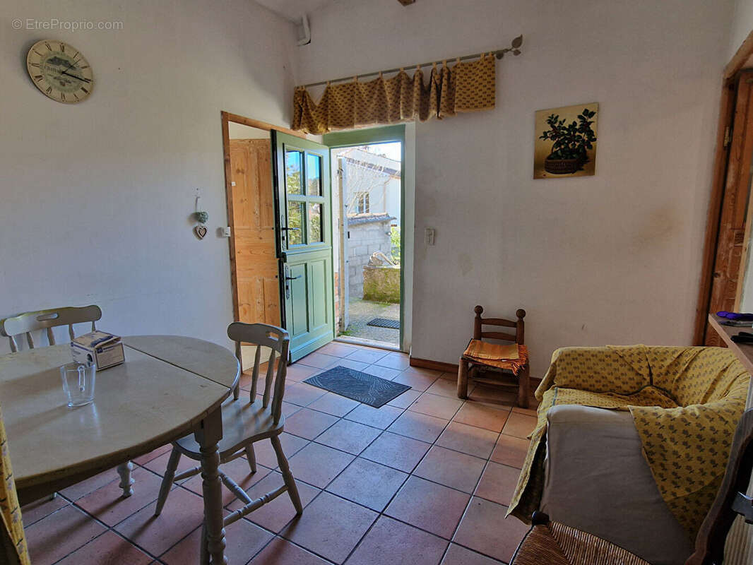 Maison à SAINT-AMBROIX