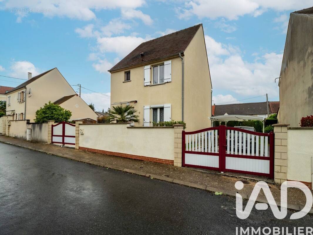 Photo 1 - Maison à NANTEUIL-LES-MEAUX