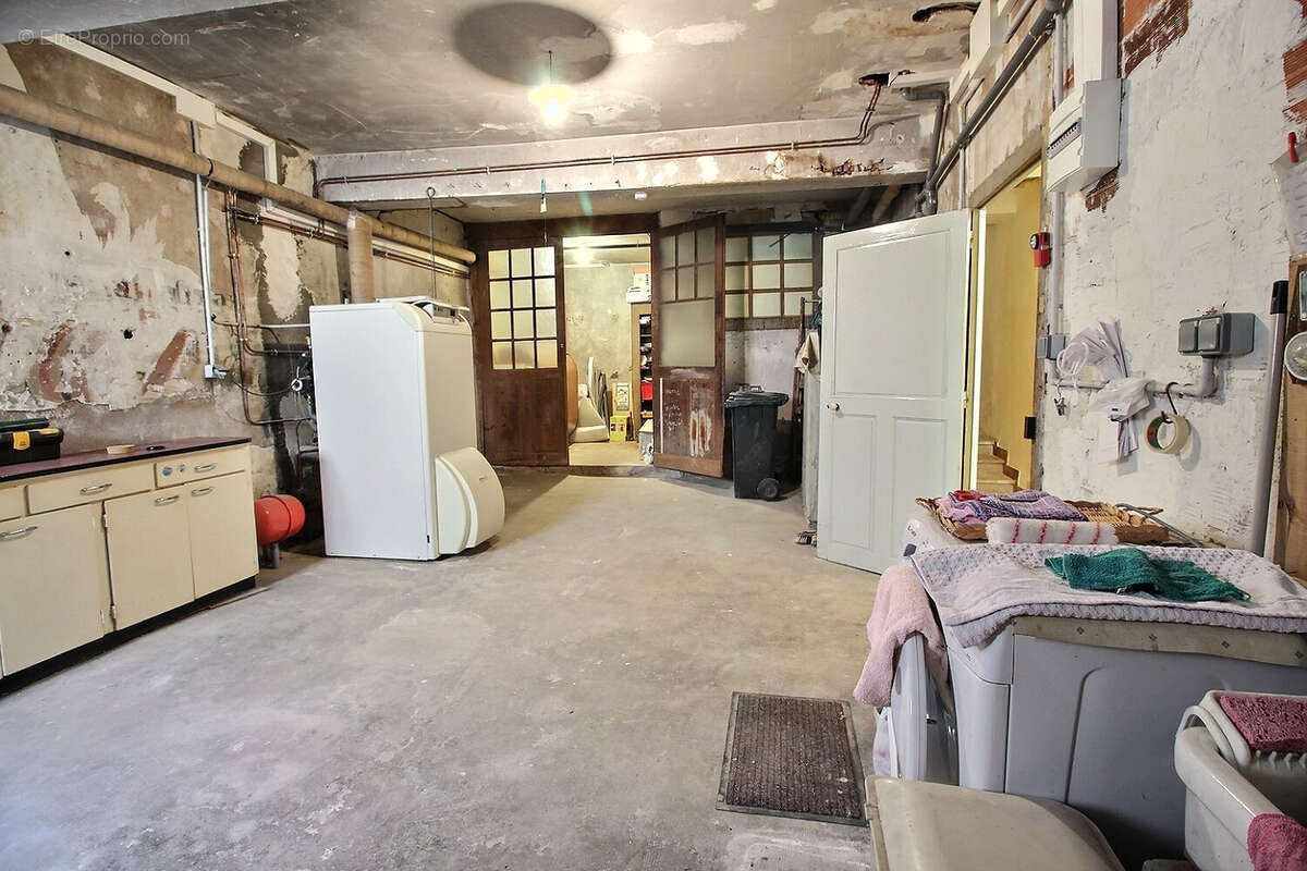 ST GENGOUX, maison de village 150 m² - photo 15