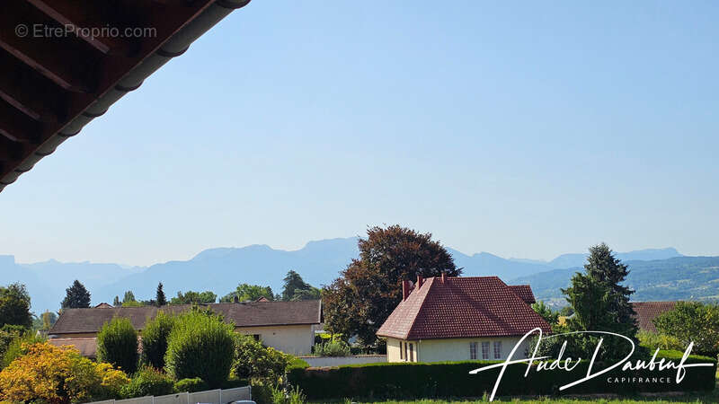 Appartement à VETRAZ-MONTHOUX