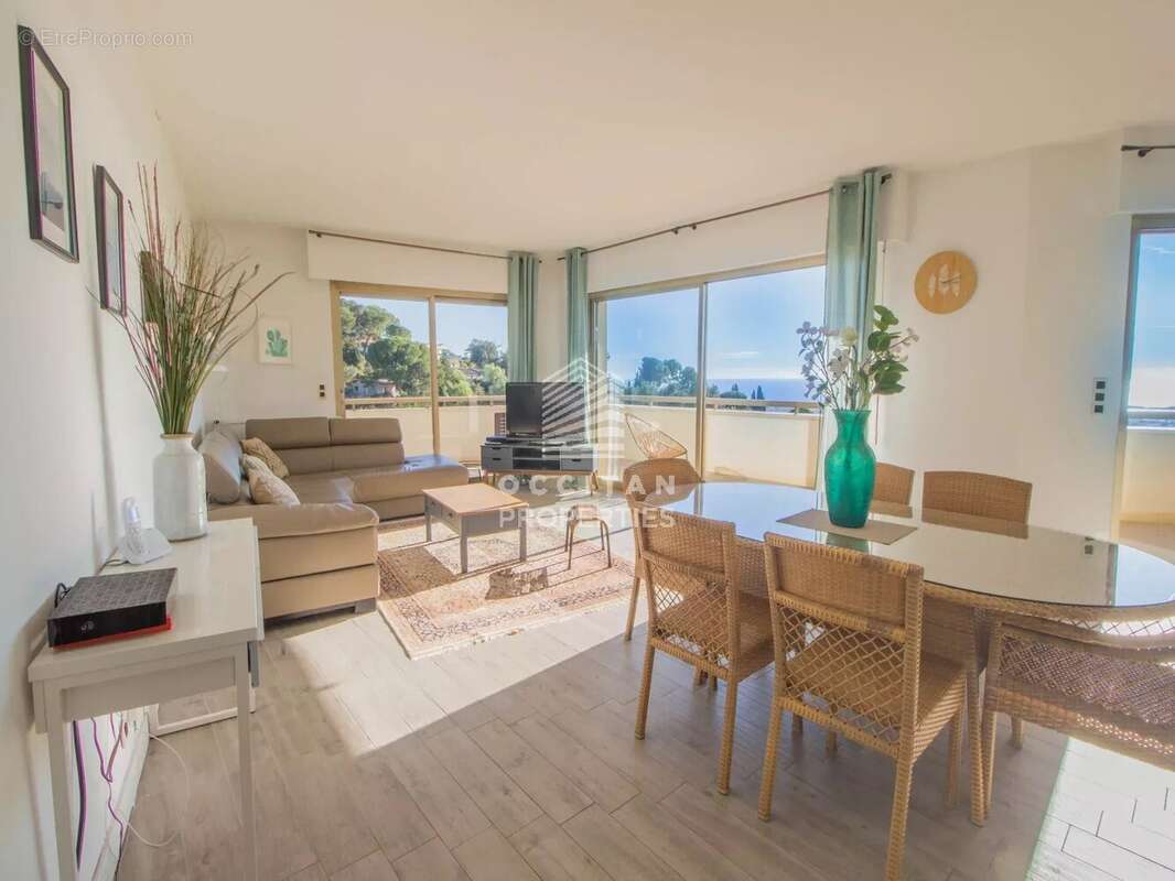 Appartement à LE CANNET