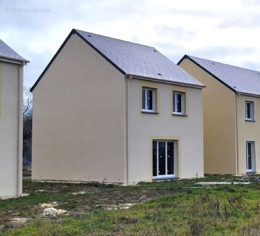 Maison à CAGNY