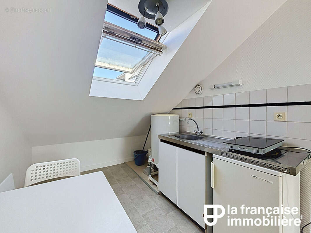 Appartement Rennes - Saint Hélier - Studio - 19.54 m² en carrez - 31.15m² au sol - dernier étage - cave - photo 3