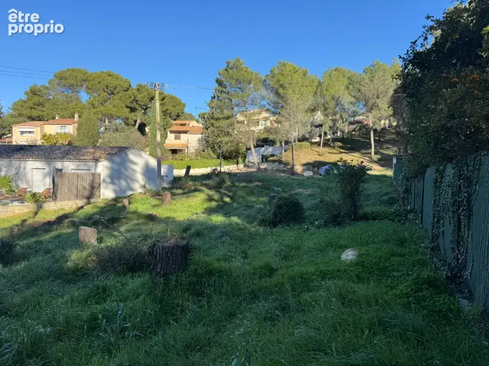 Terrain 741 m² à Martigues  - photo 2