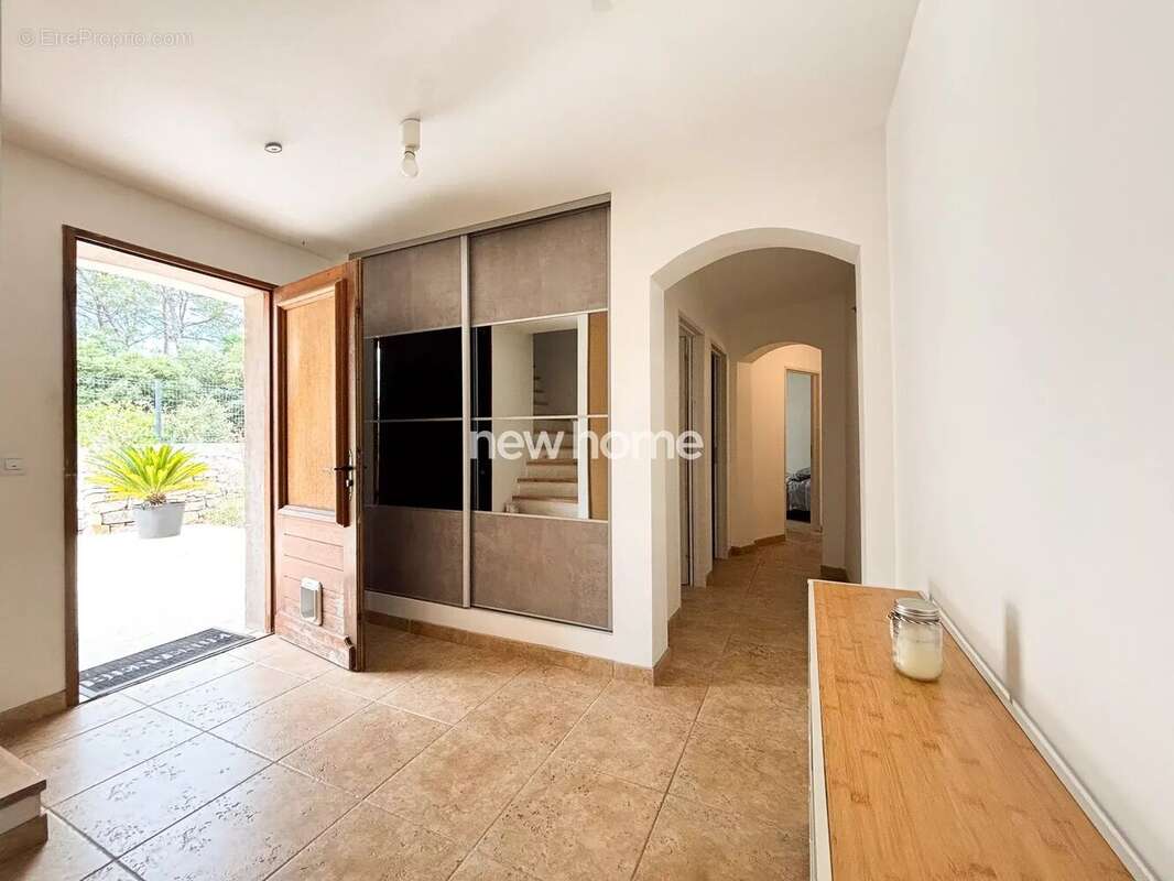 Villa moderne dans un quartier calme au Thoronet - photo 7