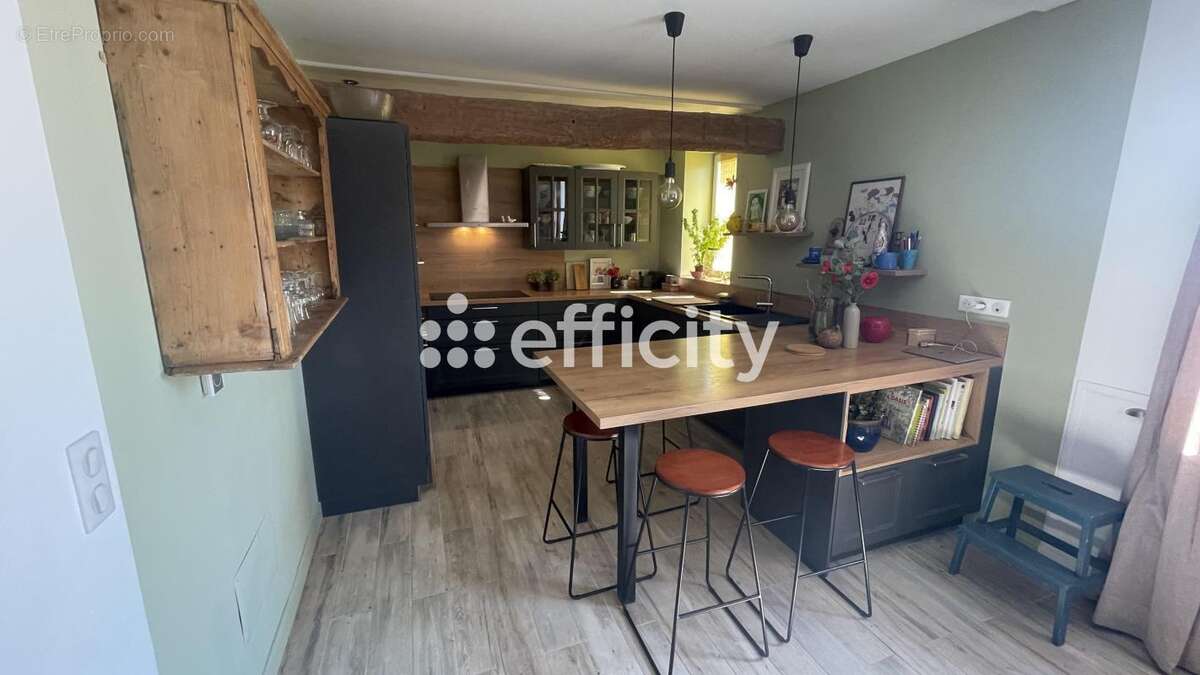 Maison 110 m² à Rustrel  - photo 16