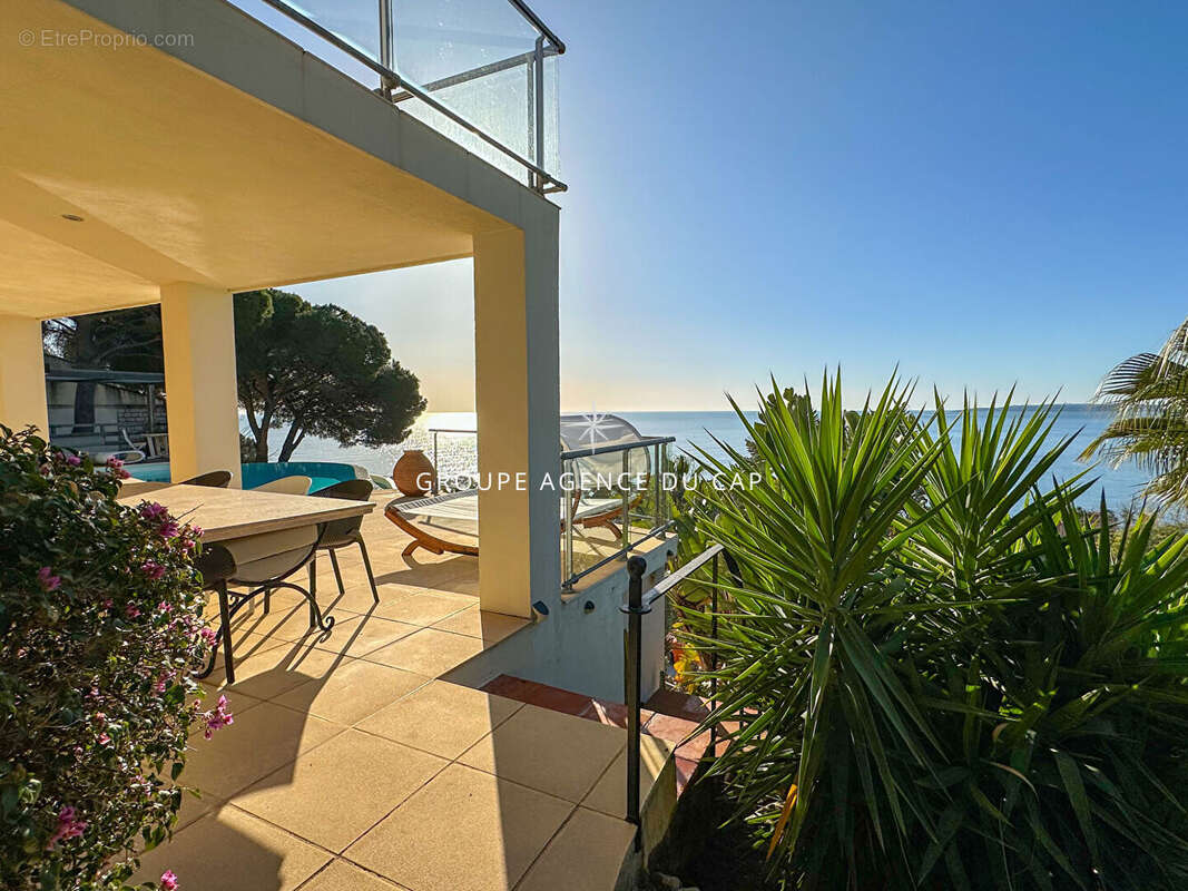 Maison à LES ISSAMBRES