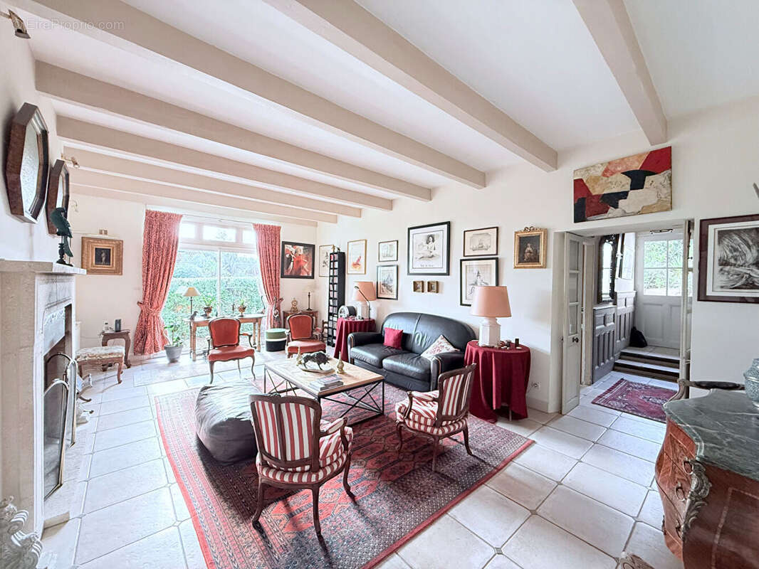 Maison à ESPONDEILHAN