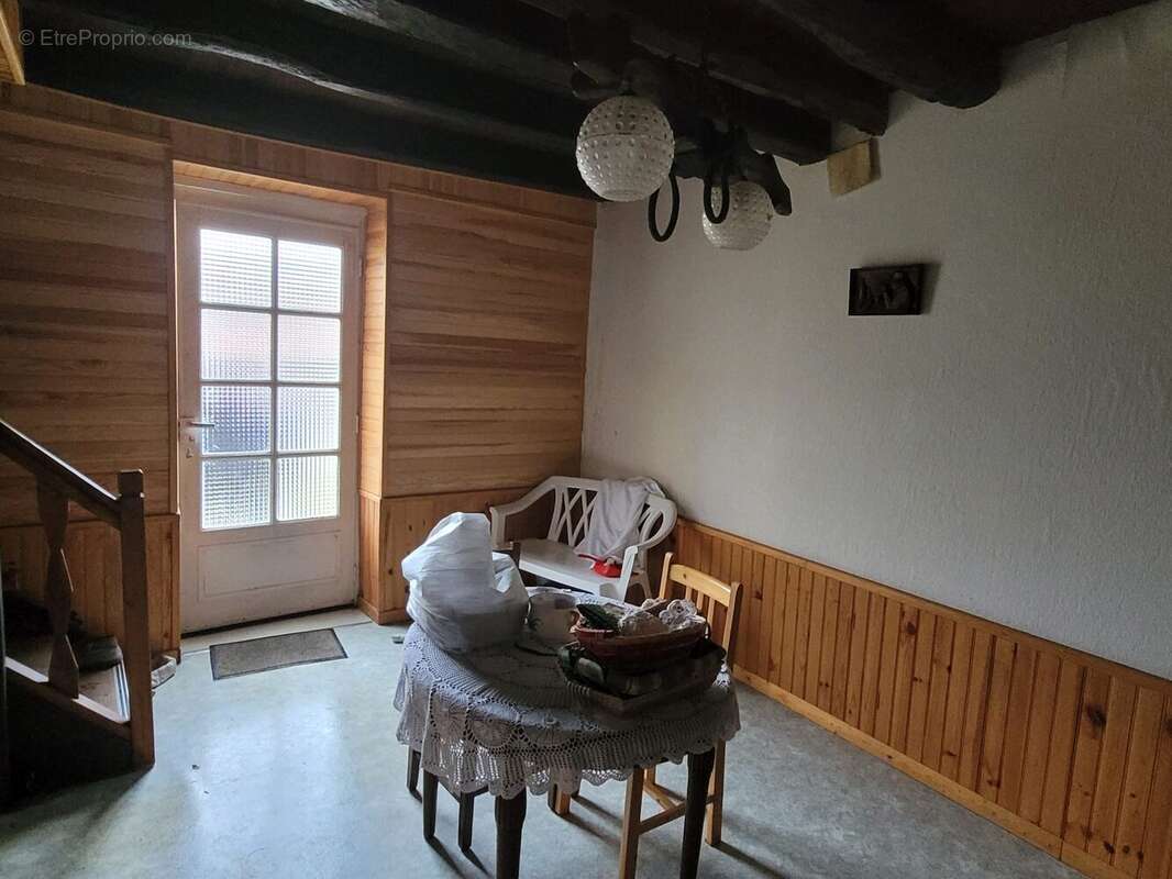 Maison à CHATEAU-CHERVIX