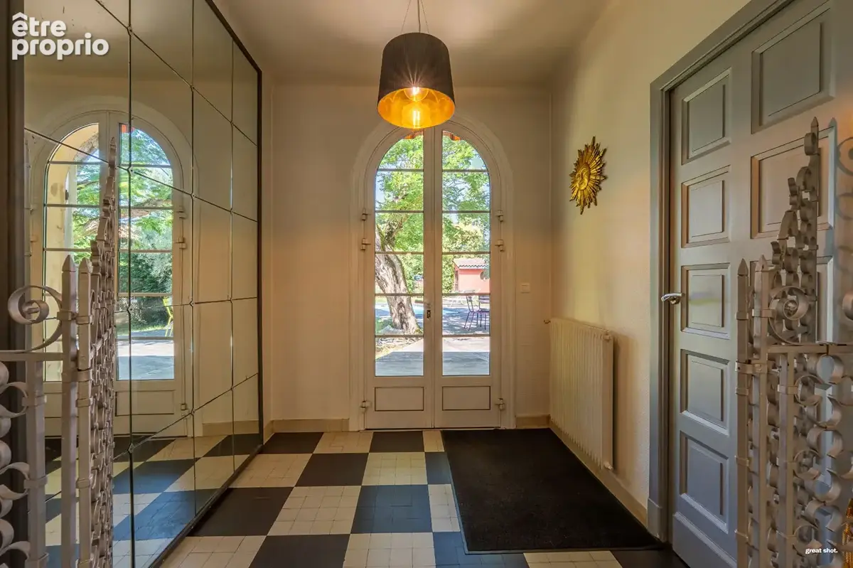Blagnac sud - maison familiale 7 pièces - 200 m² - terrain 1 510 m² - piscine - photo 4